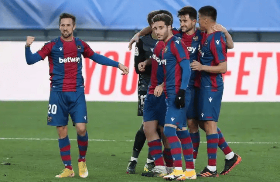 米兰体育-巴塞罗那vs皇家马德里